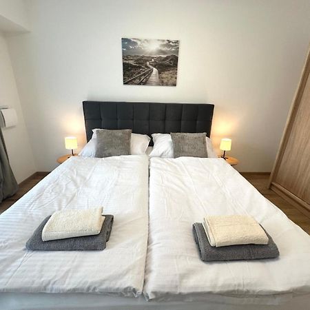 2 Room Apartment, New Building, Balcony, 208 Rovinka Eksteriør billede