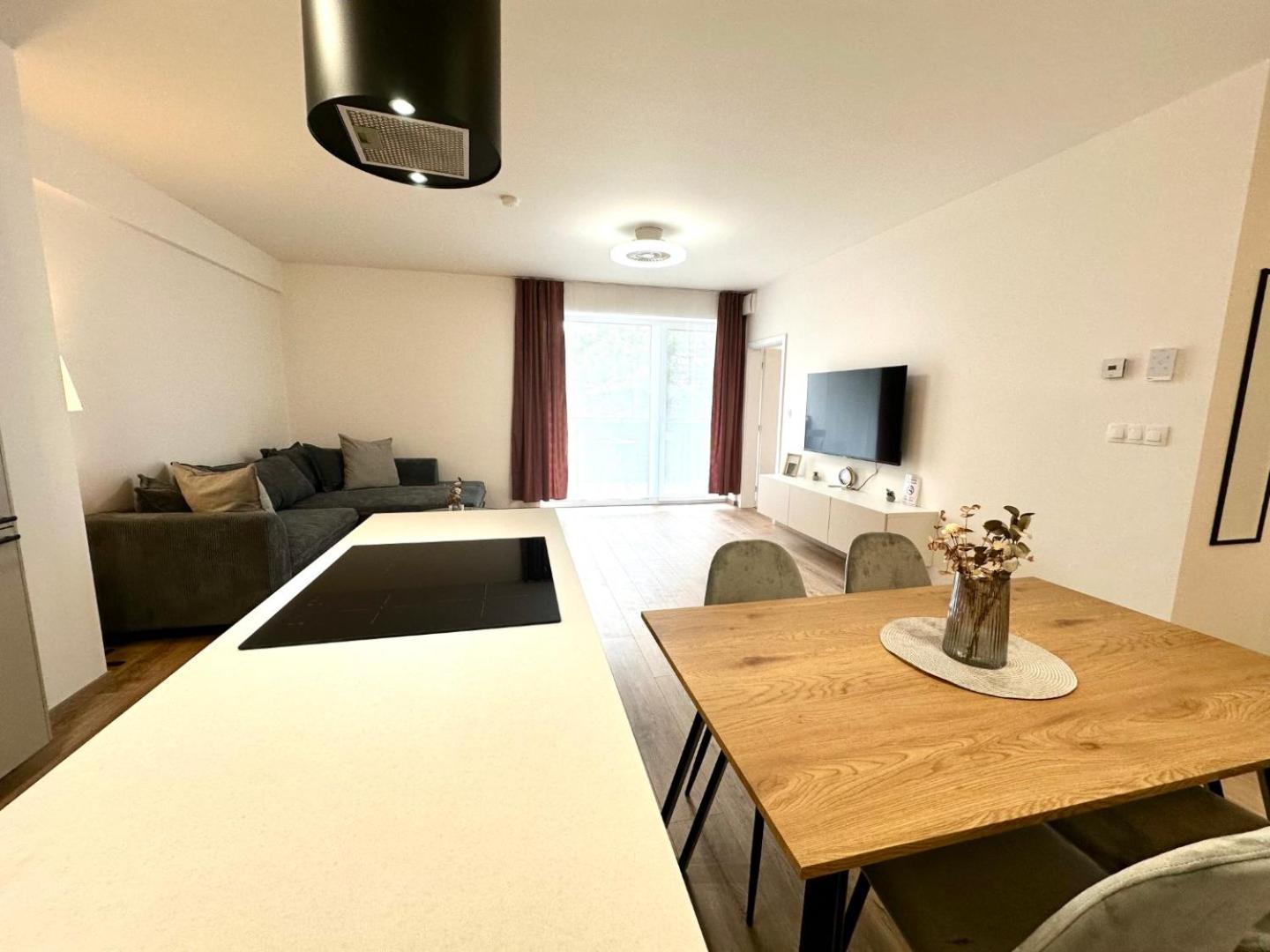 2 Room Apartment, New Building, Balcony, 208 Rovinka Eksteriør billede